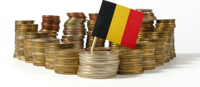 Ensemble de pièces euros avec le drapeau belge