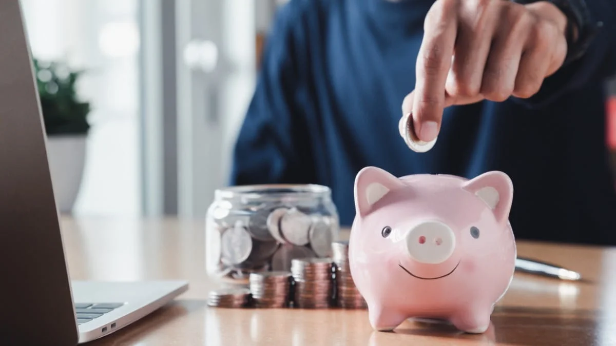 Livret A : l'essence flambe, voici pourquoi cette « crise » va faire exploser vos intérêts en août