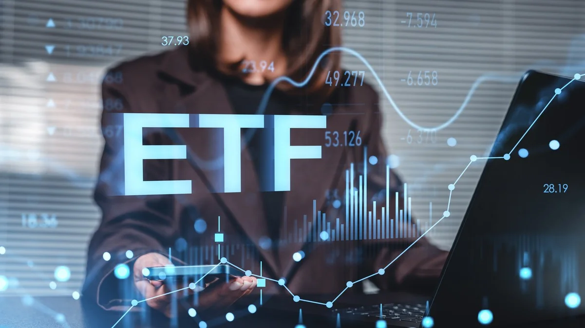 Investir dans un ETF sectoriel : la stratégie gagnante pour doper le PEA