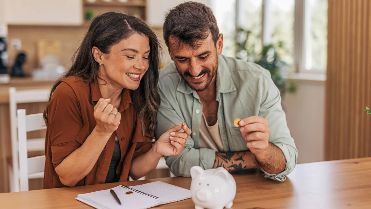 Un rapport suggère de flécher les fonds du livret A vers l’énergie décarbonée