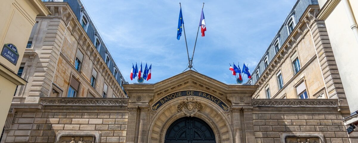 Entrée de la Banque de France, banque centrale française, pays membre de l’Eurosystème, l’autorité monétaire de la zone euro